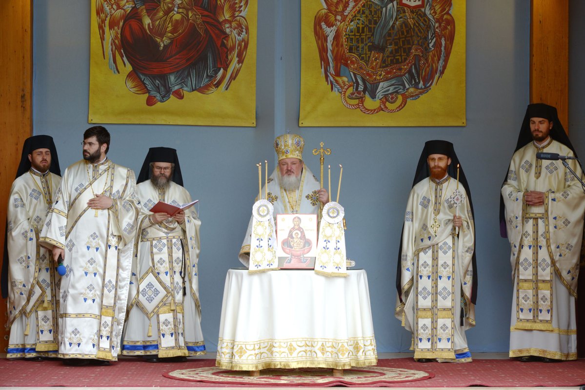 Măicuța noastră, izvor de tămăduiri 60671