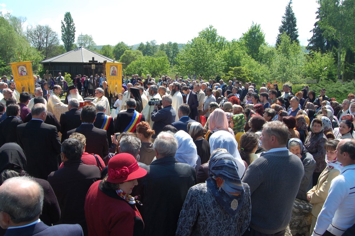 Prăznuirea sărbătorii Izvorul Tămăduirii 60572