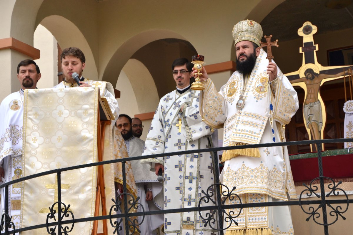 Prăznuirea sărbătorii Izvorul Tămăduirii 60575