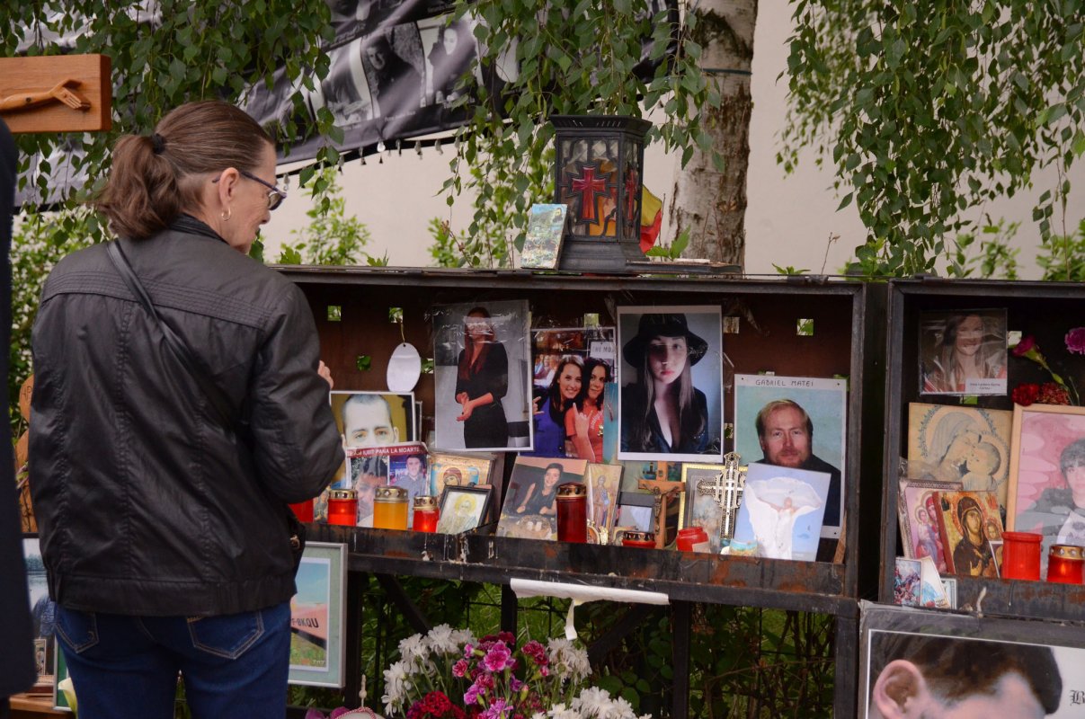 Parastas de 6 luni pentru victimele de la Colectiv 60513
