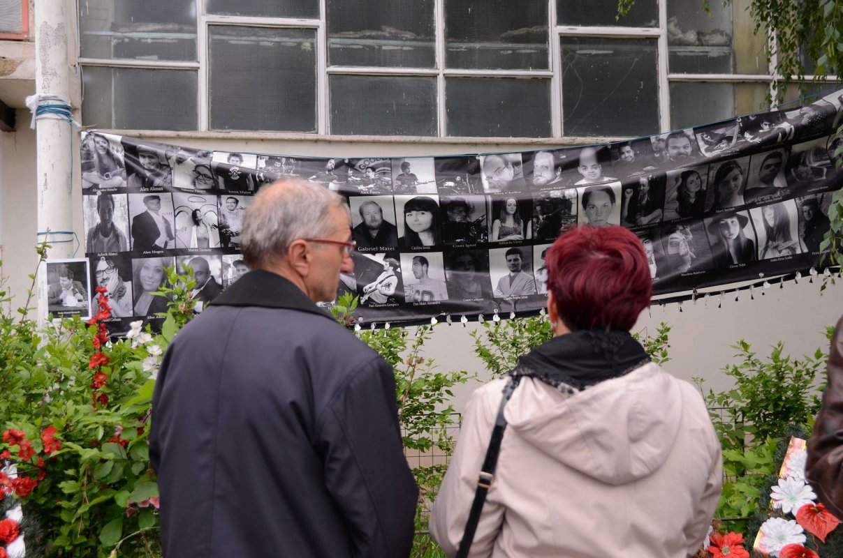 Parastas de 6 luni pentru victimele de la Colectiv 60515