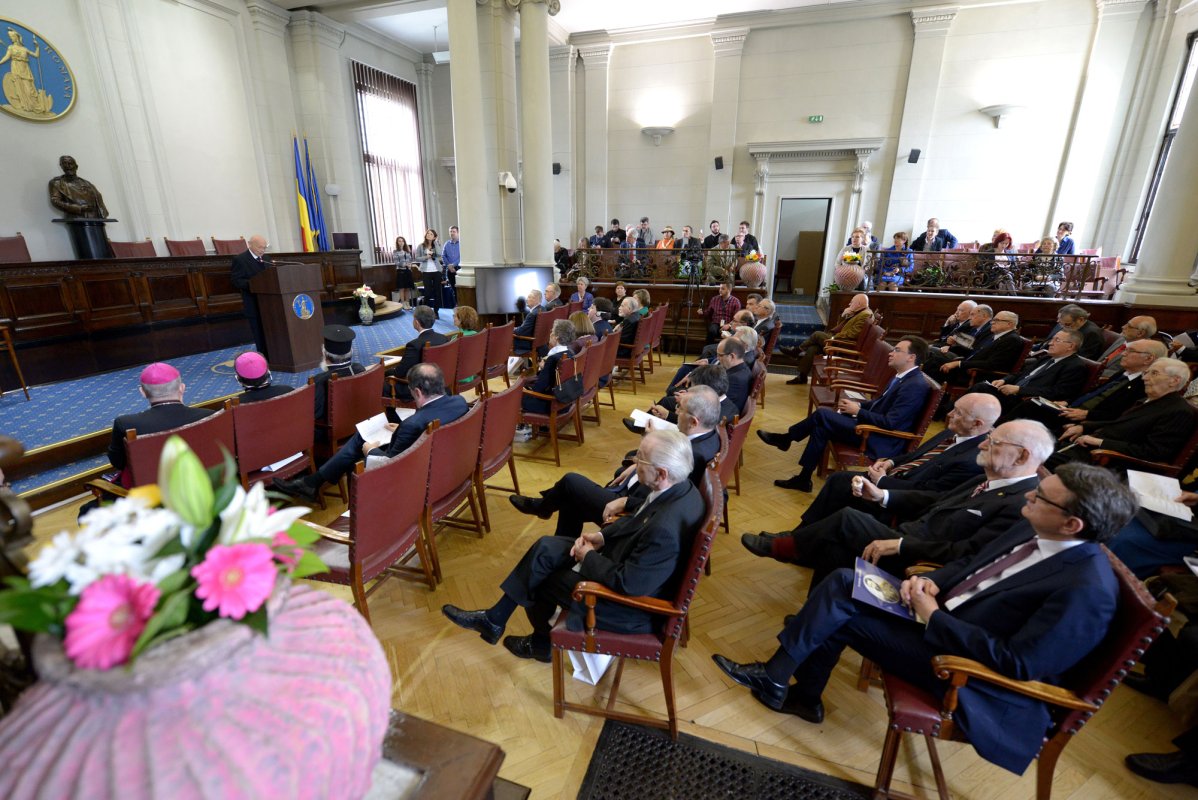 Regele Carol l, ctitor şi restaurator de locaşuri sfinte, sprijinitor al edificării Catedralei Naţionale şi susţinător al Autocefaliei Bisericii Ortodoxe Române 60504