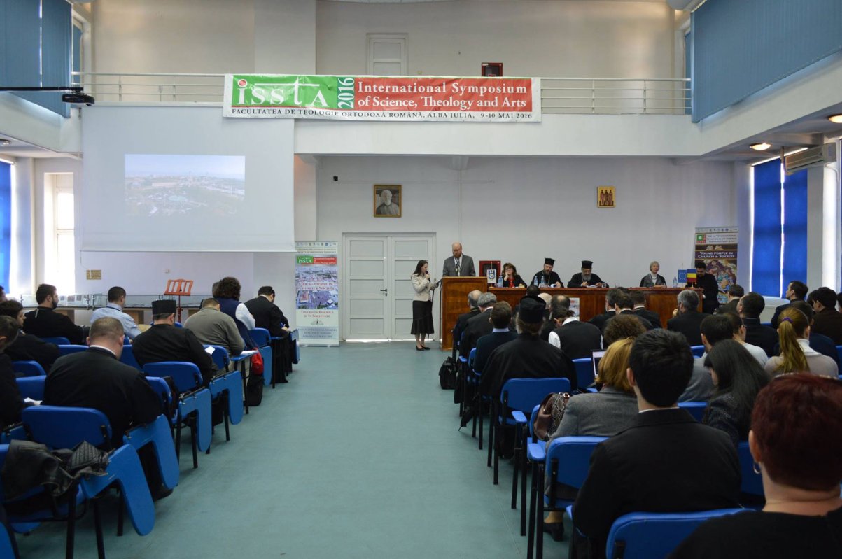 Simpozion internaţional de teologie la Alba Iulia 60410