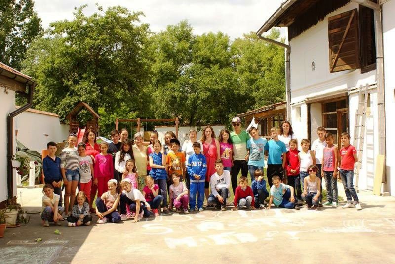 Consultaţii medicale oferite de medici voluntari, la Holbav 60287