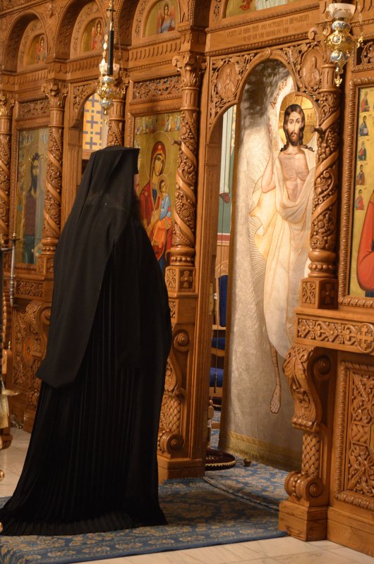 Cu viteza luminii Învierii 60339