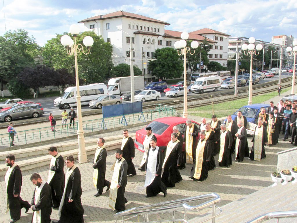 Moaștele Sfântului Ierarh Nicolae la Arad 60297