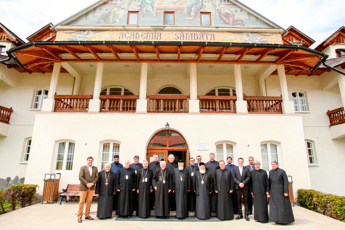 Simpozion naţional despre tiparul bisericesc 60329