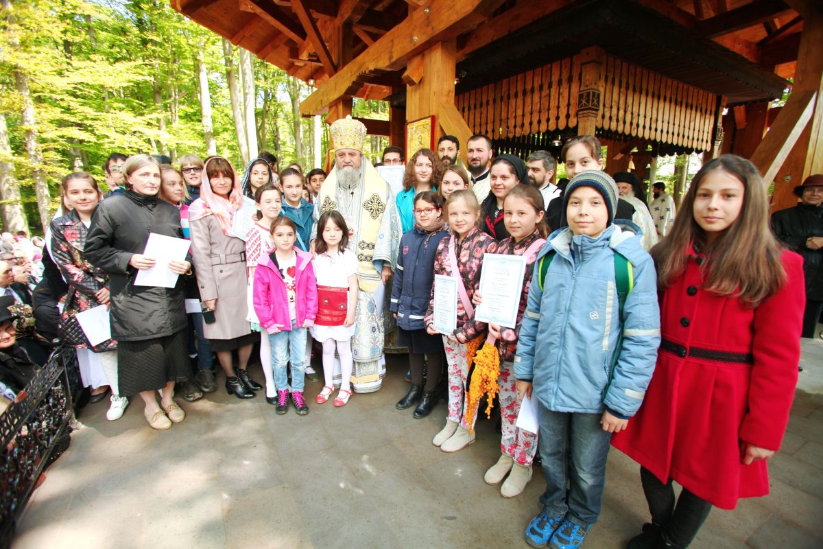 „Biserica și Școala din sufletul meu”, în Arhiepiscopia Sibiului 60198