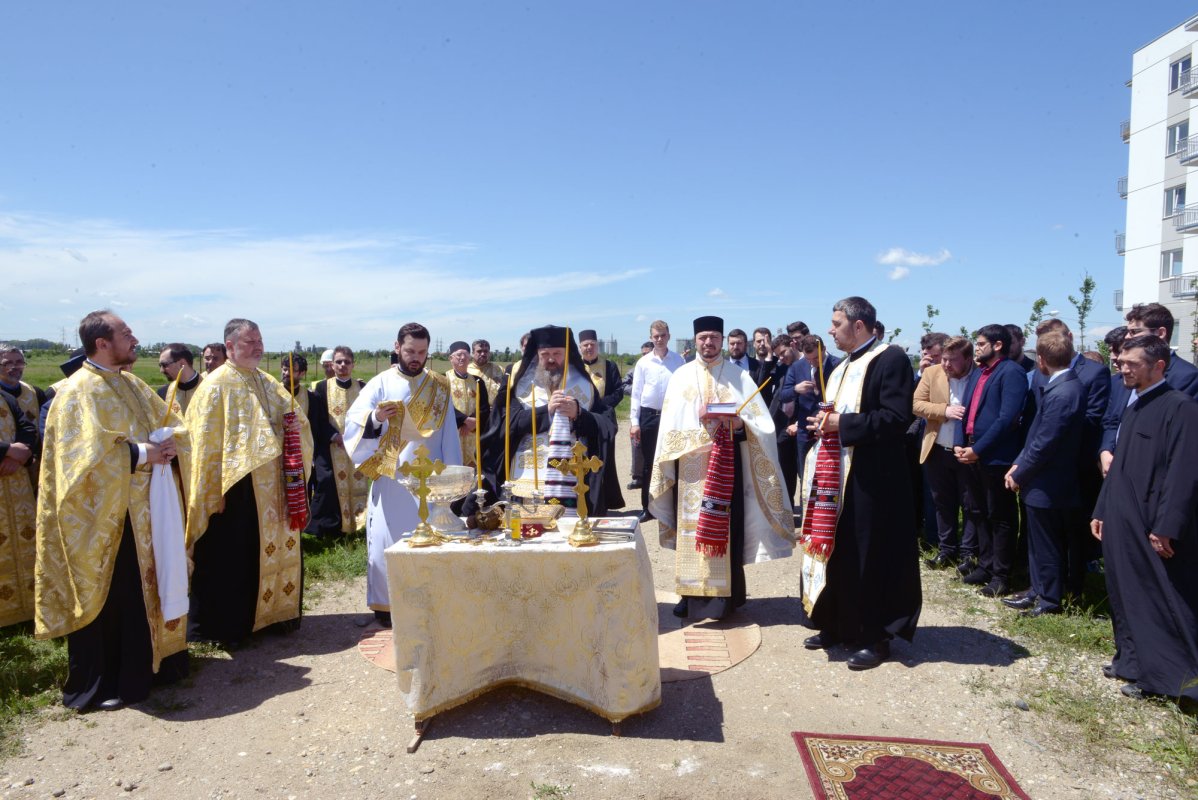 Piatră de temelie pentru o biserică în Capitală 60250