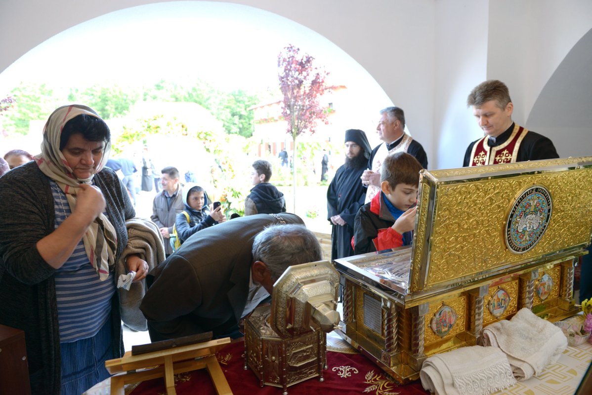 Hramul Mănăstirii Pantocrator din Drăgăneşti-Vlaşca 60153