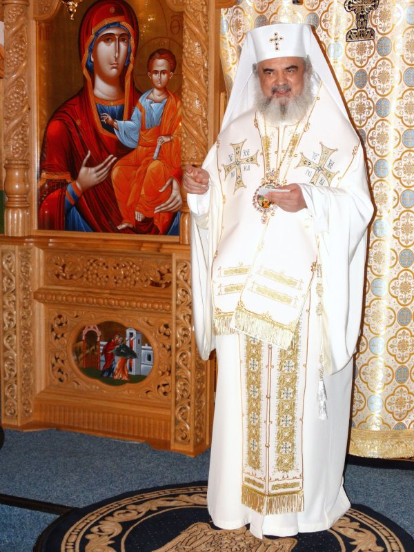 Icoane ale femeilor credincioase din Biserică 60149