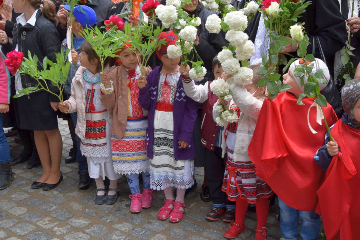 Mănăstirea Coşula a renăscut 60108