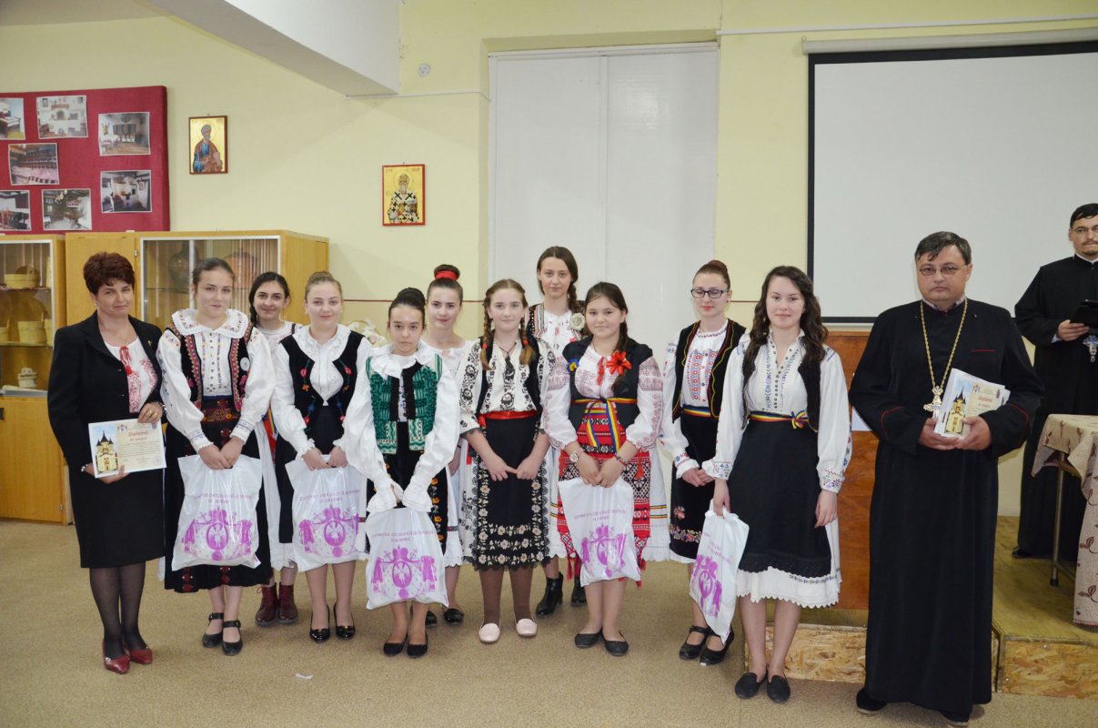 Conferința cadrelor didactice de religie şi teologie din Eparhia Oradiei 60052