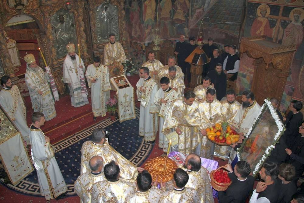 Comuniune la pomenirea Episcopului Melchisedec 59957