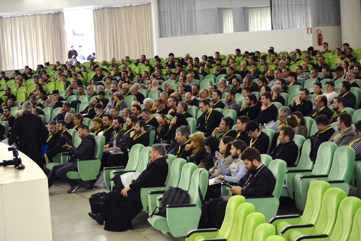 A început Congresul Mitropoliei Ortodoxe Române a Europei Occidentale și Meridionale 59887