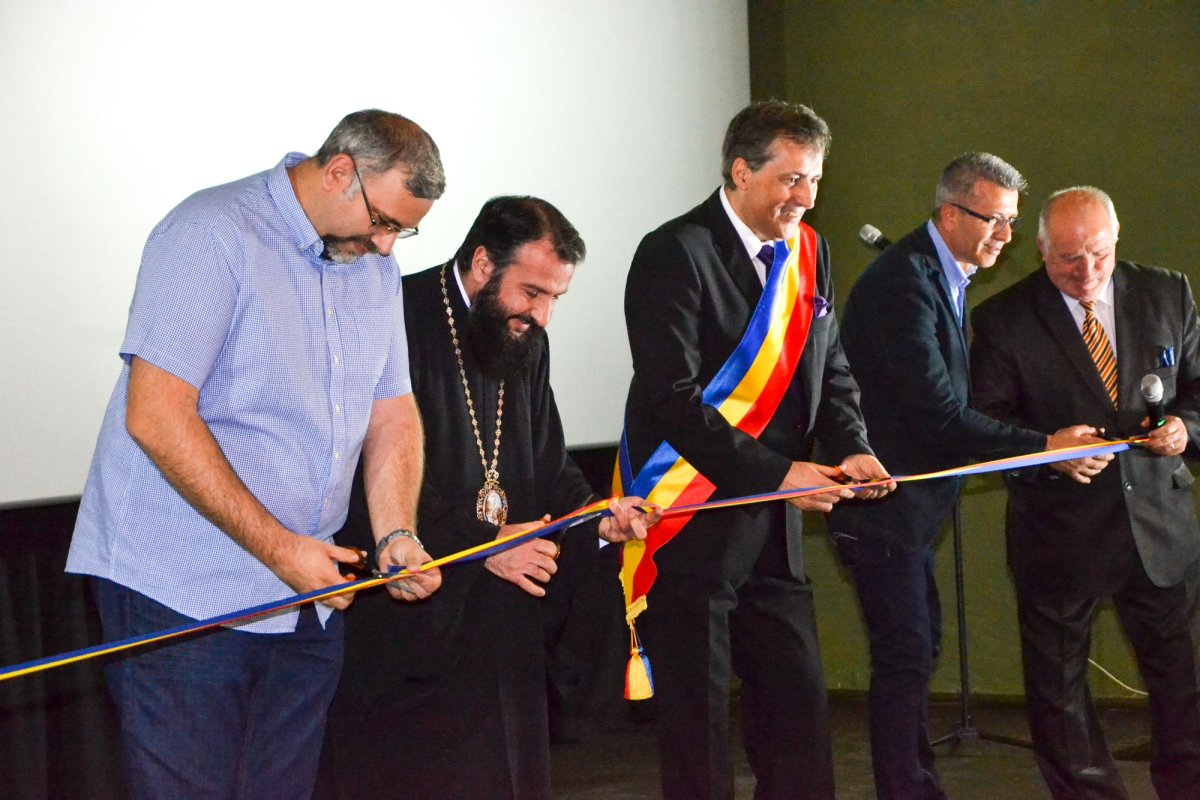 Cinematograful „Luna” din Caransebeș și-a deschis porțile 59869