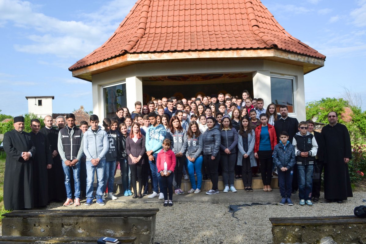 Întâlnirea tinerilor din Cercul pastoral Bocșa 59865