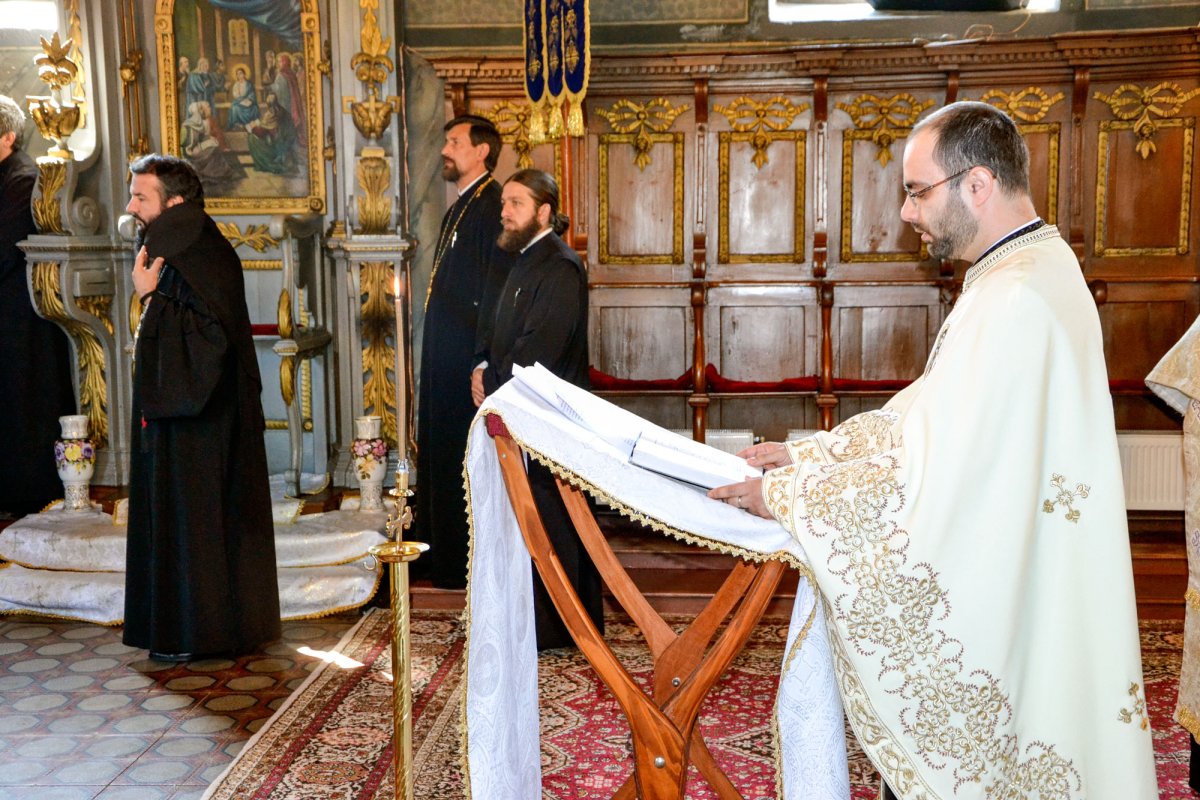 Implicarea tinerilor în activităţile Bisericii 59809