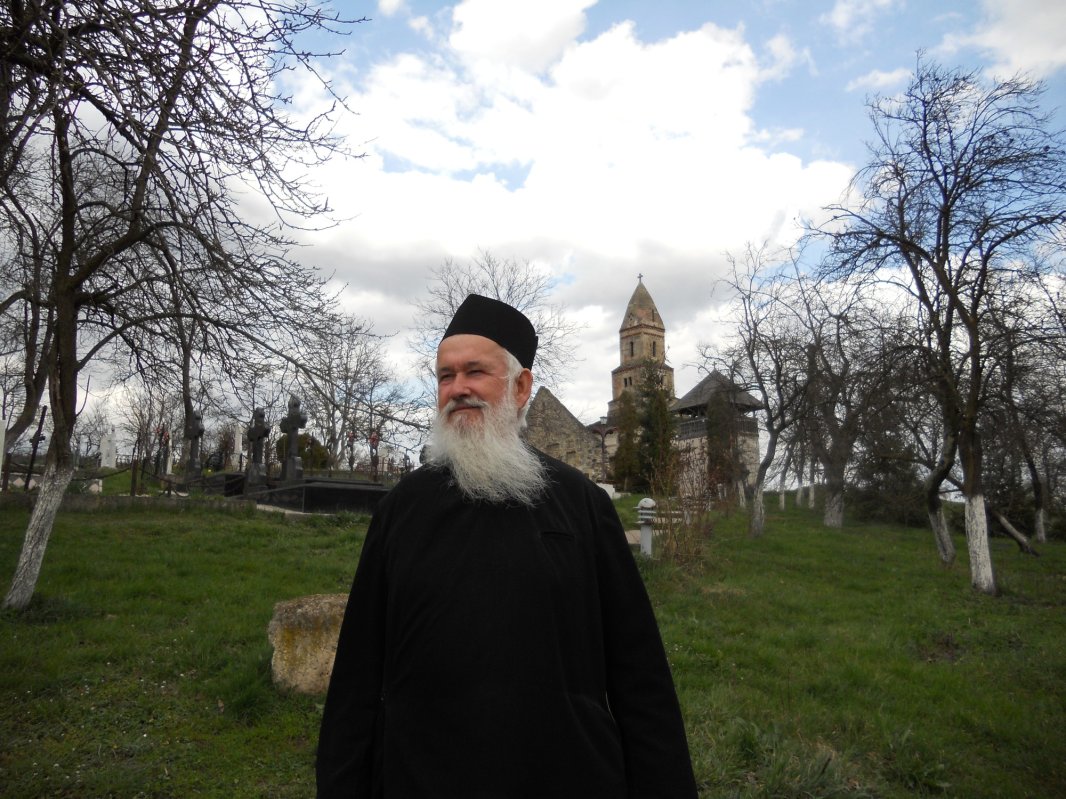 Biserica din Densuș, locul unde pietrele mărturisesc 59750