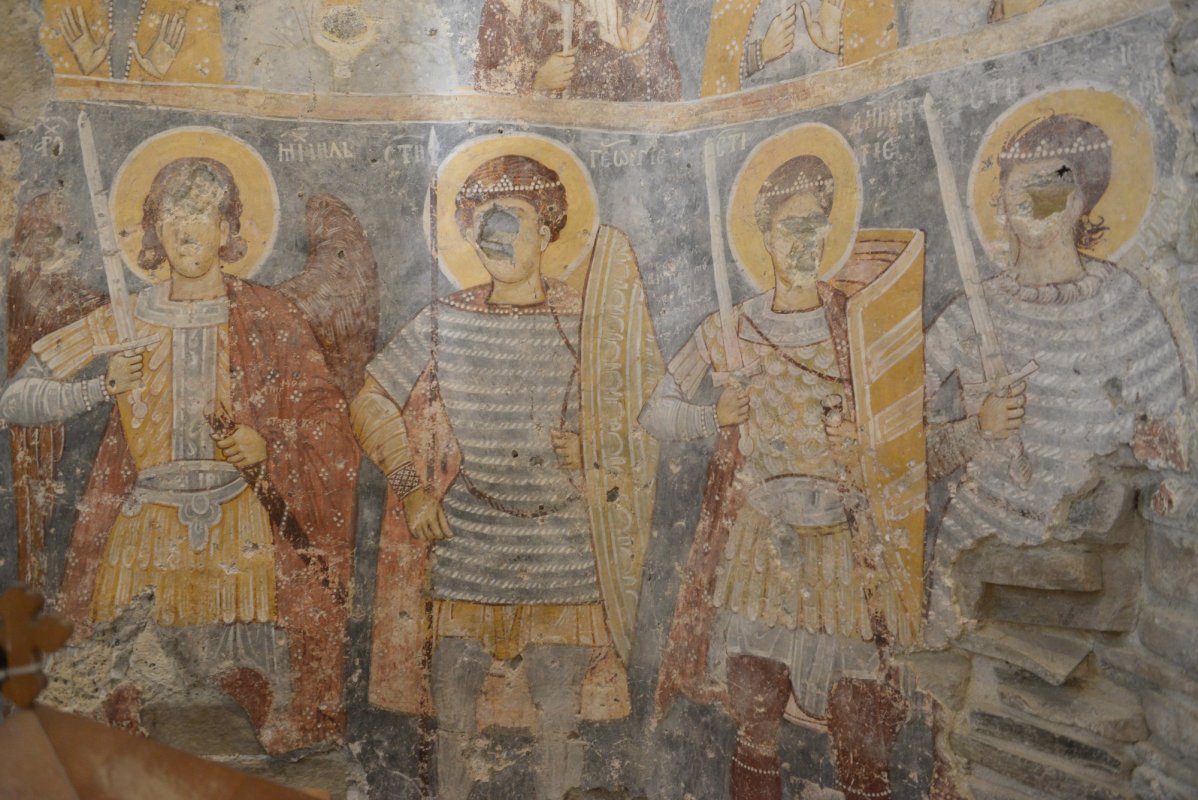 Biserica din Densuș, locul unde pietrele mărturisesc 59759