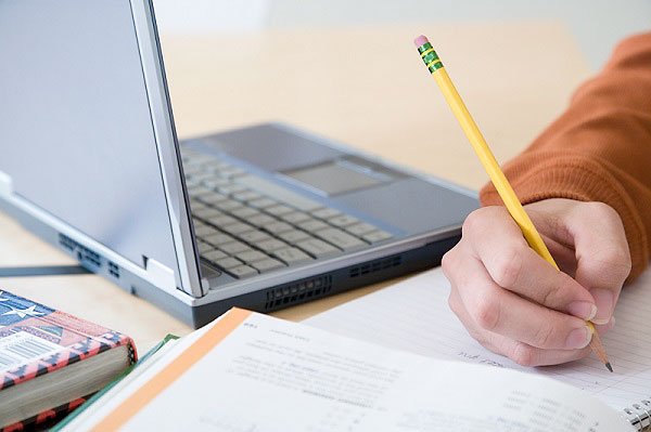 Regulamentul Concursului literar „Cuvinte din lumină” - 2016 60938