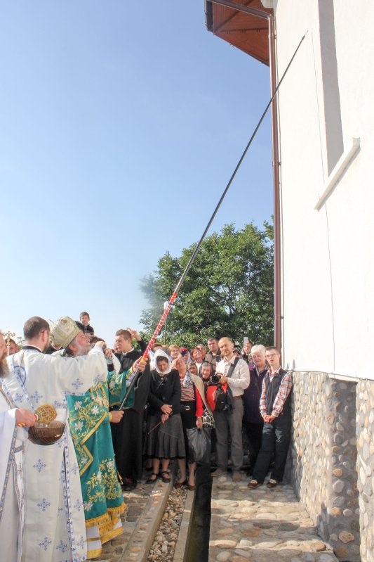 Bucurii duhovniceşti pentru credincioşii gorjeni 59627