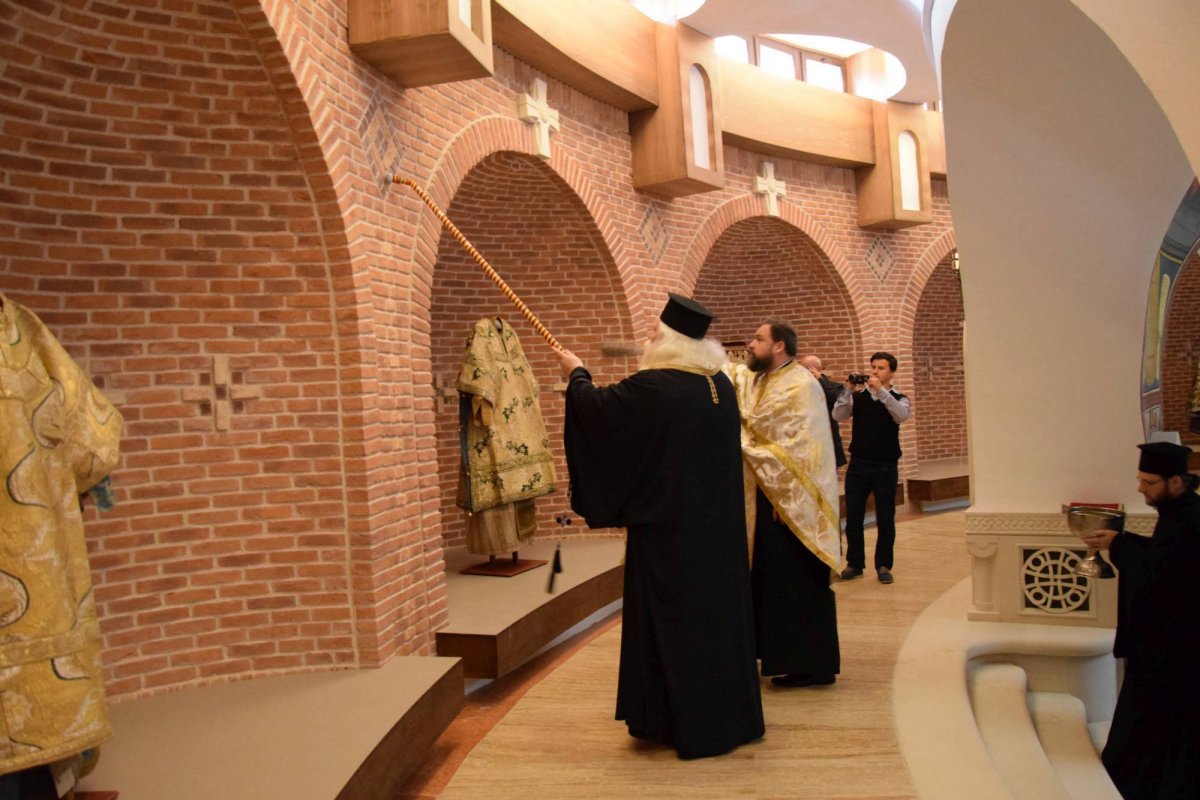 Ansamblul mitropolitan din Iaşi s-a deschis pentru public 59435