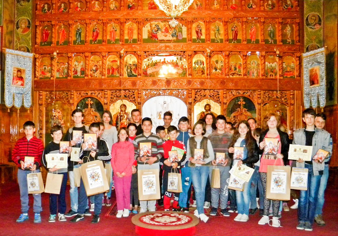 Festivitate de premiere a elevilor participanți la olimpiada de religie ortodoxă, în Parohia Bocsig 59390