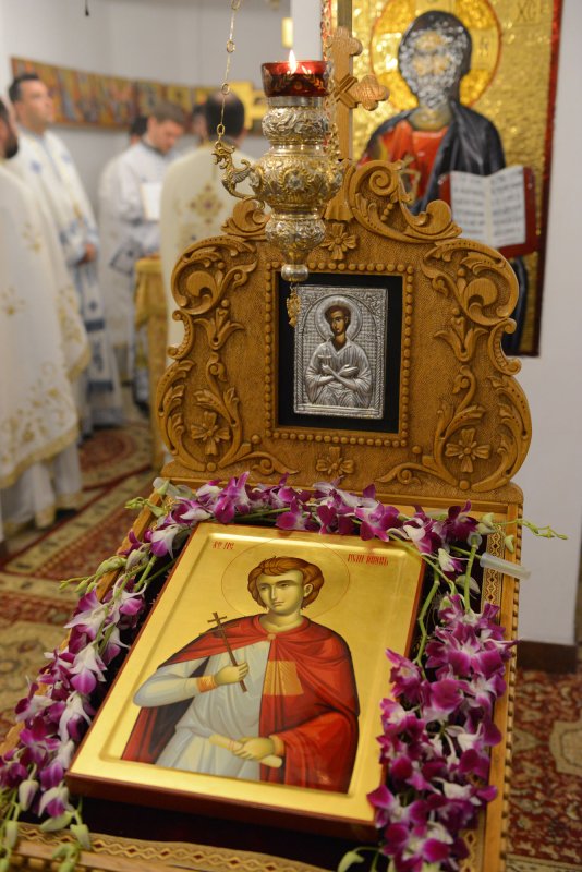 Hram la Parohia „Acoperământul Maicii Domnului”-Brâncuși 59418