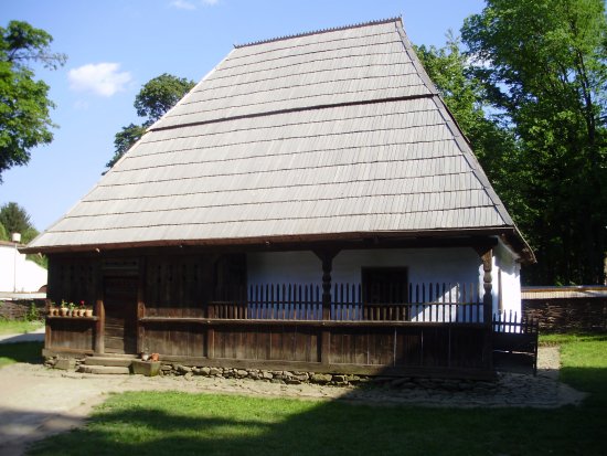 „Ziua românilor de pretutindeni”, o sărbătoare a tradiţiilor şi elitei românești 59281