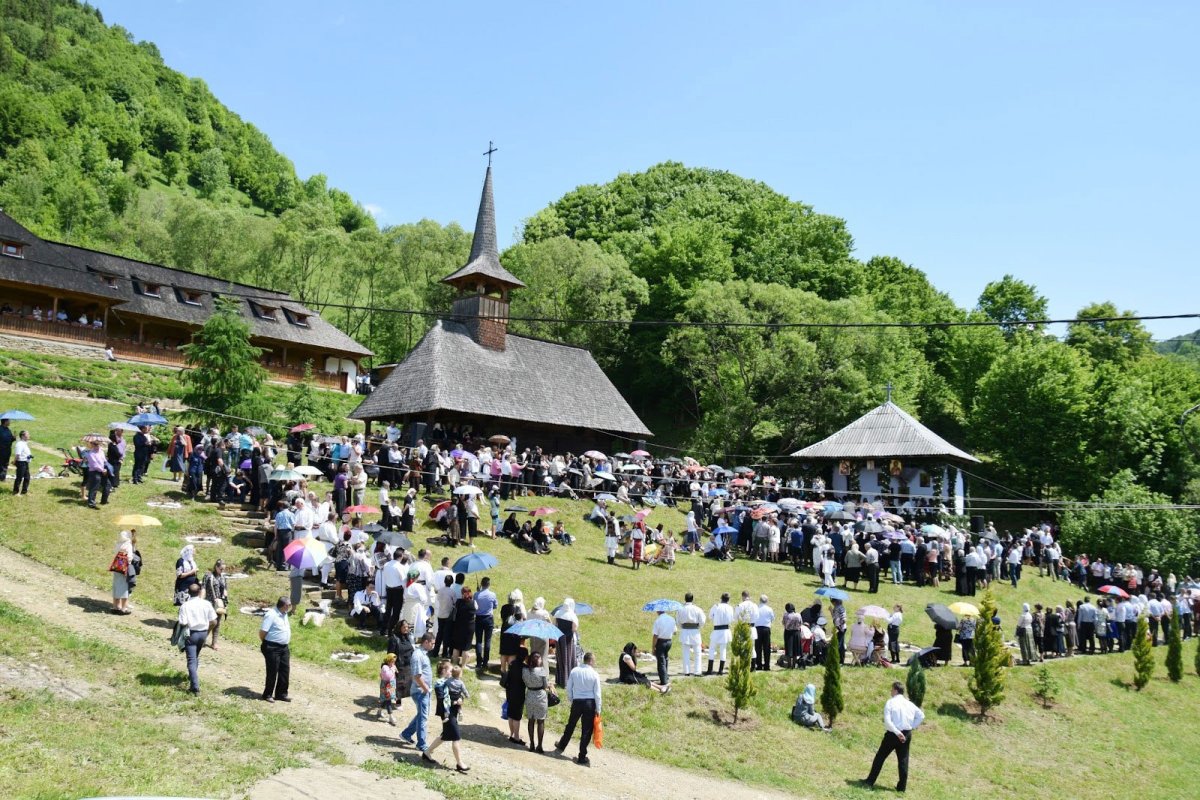 Locaşuri de cult târnosite în Duminica a 5-a după Paşti 59214