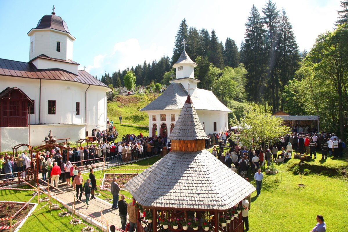 Locaşuri de cult târnosite în Duminica a 5-a după Paşti 59224