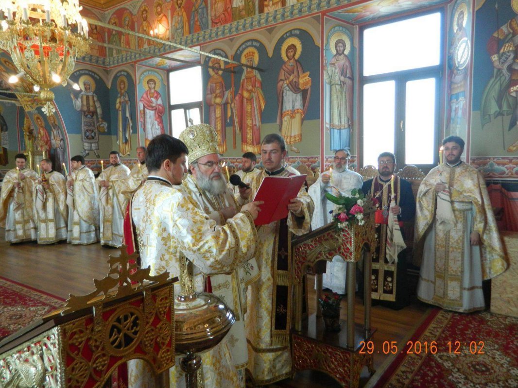 Porţi spre ceruri în Mitropolia Moldovei şi Bucovinei 59208