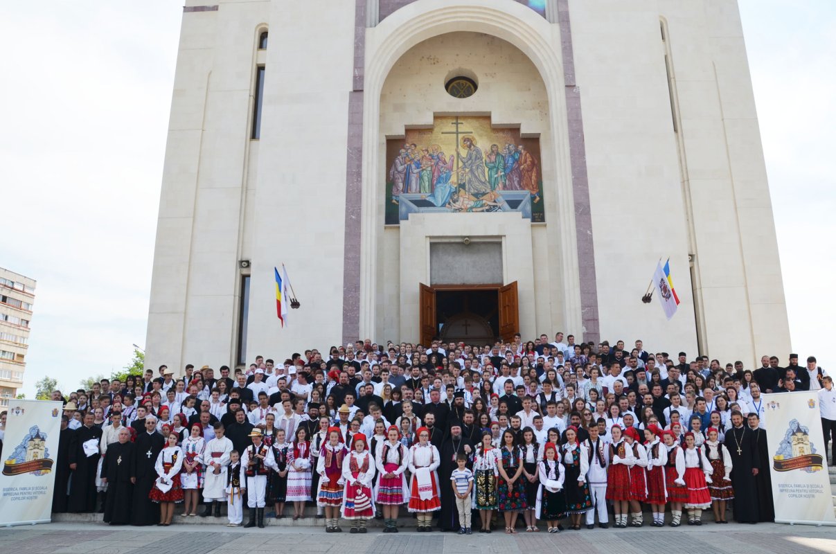 Prima ediție a Întâlnirii tinerilor ortodocși bihoreni 59157