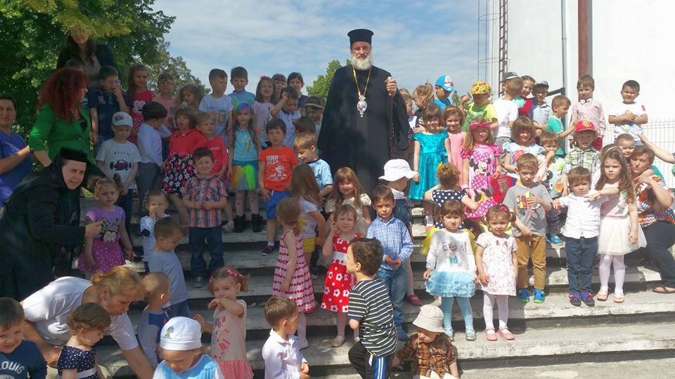 Binecuvântare arhierească de Ziua Internaţională a Copilului 59098
