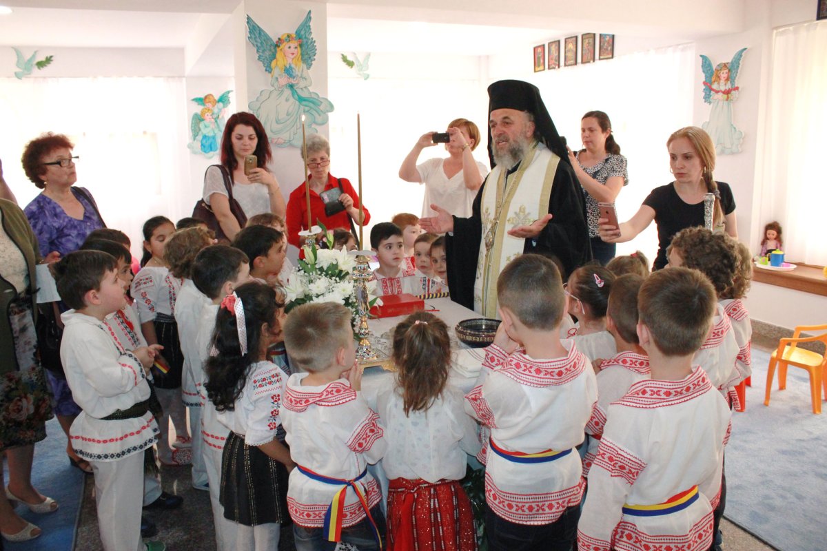 Grija Bisericii pentru tinerele generaţii 59142