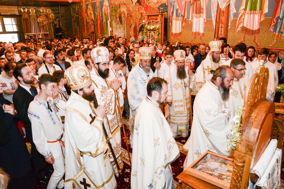 Biserica românilor din Lucca-Italia a fost sfinţită 59083