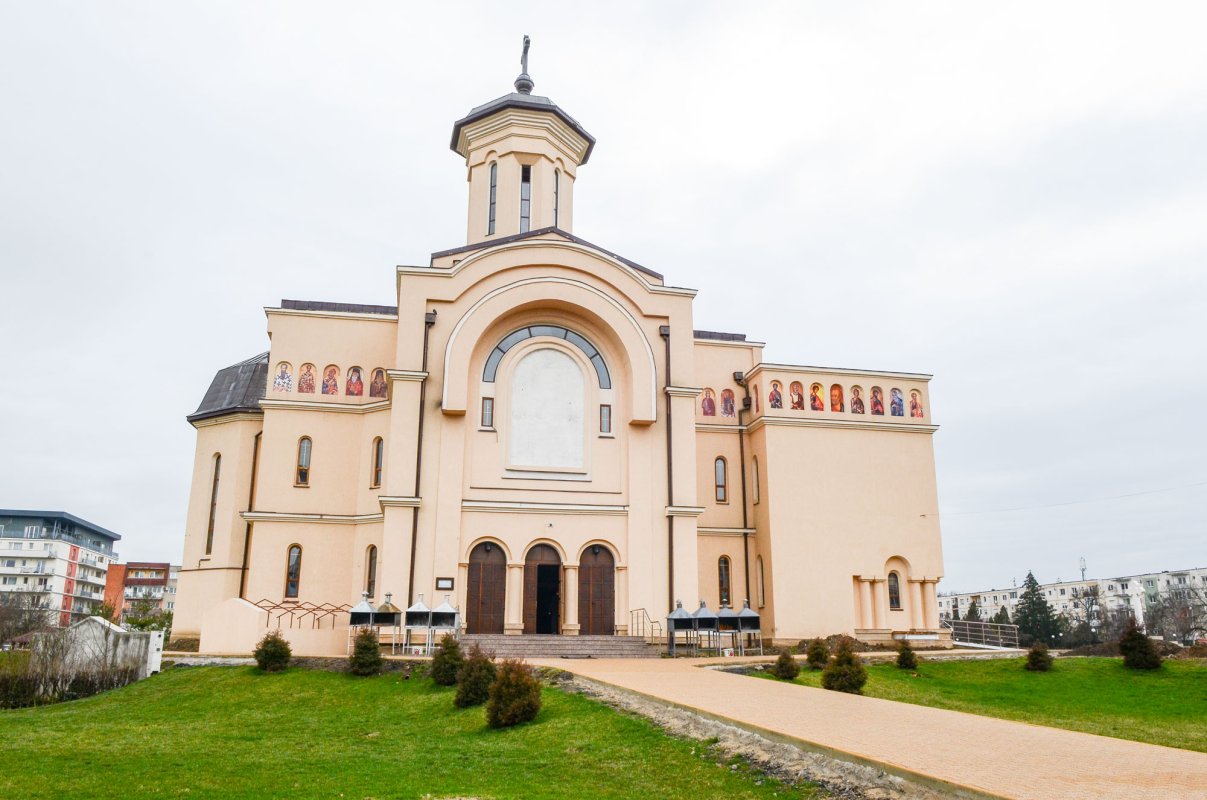 Micii misionari ai parohiei arădene Micălaca Veche II 59063