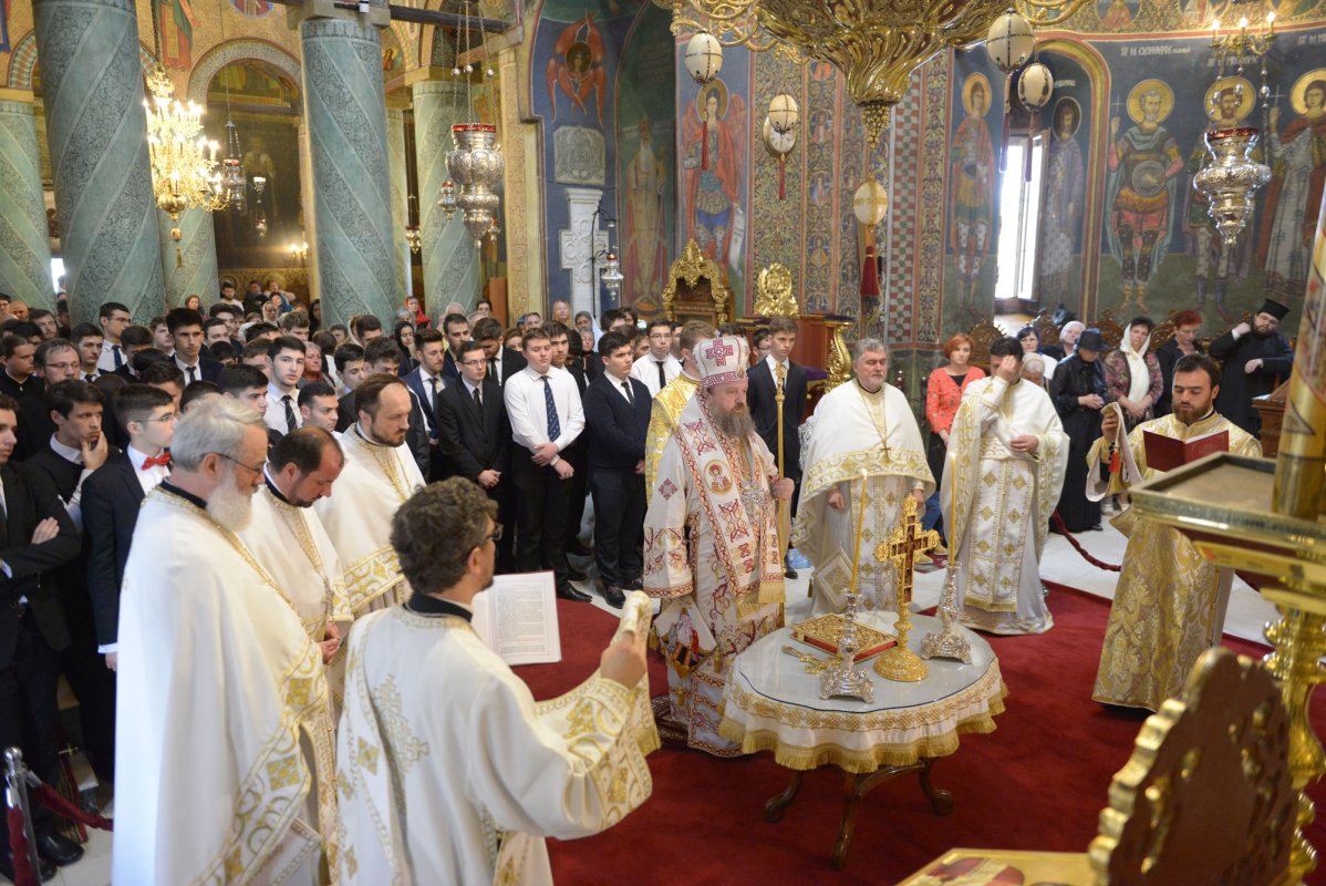 Moment festiv la seminarul bucureștean 59073