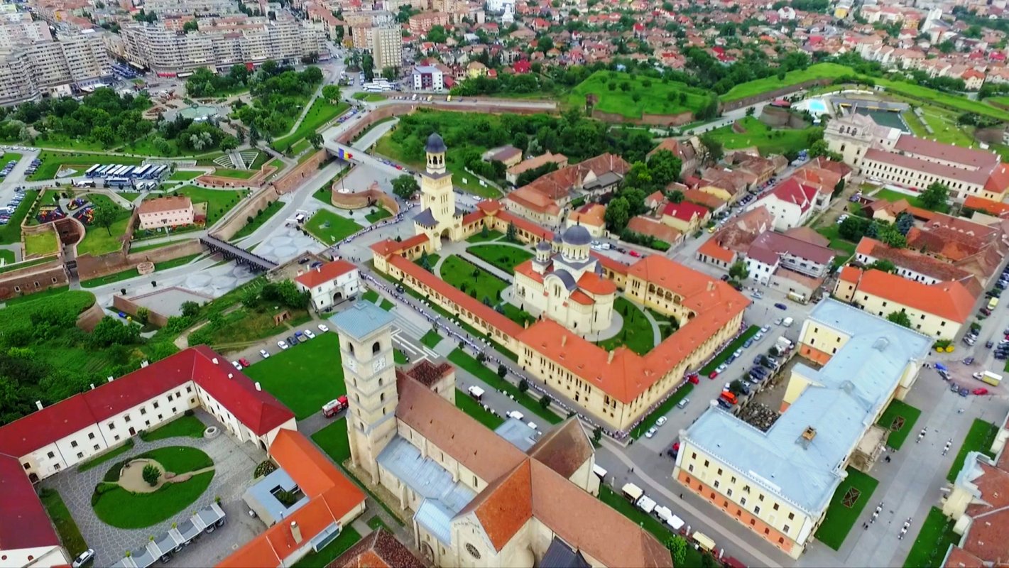 1000 de copii la manifestarea „Îmbrăţişare de îngeri” la Alba Iulia 58966