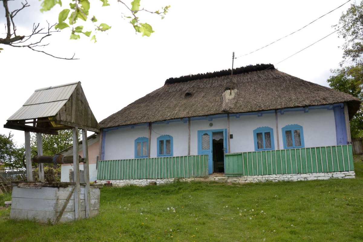 La Ibănești, pe ulițele veșniciei 58928