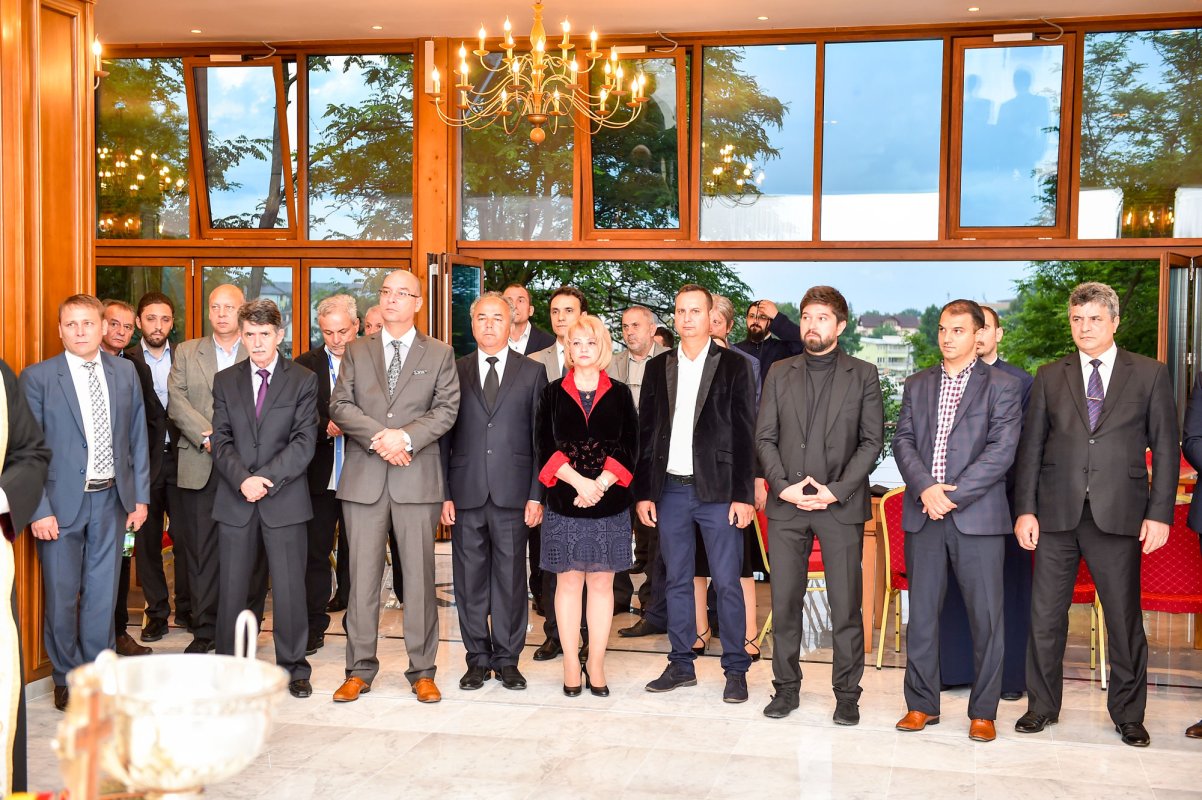 A fost inaugurată şi sfinţită Casa „Academica” 58777