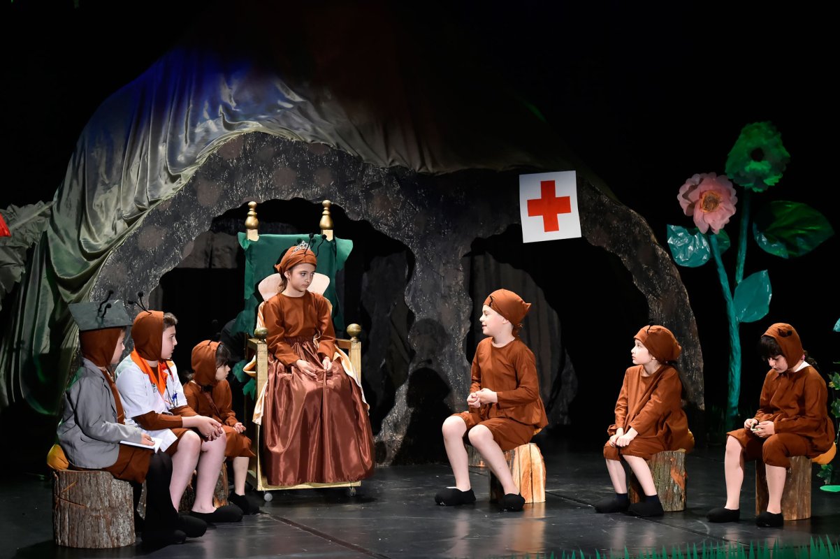 Spectacol caritabil organizat de Parohia „Sfântul Nicolae”-Dintr-o Zi 58733