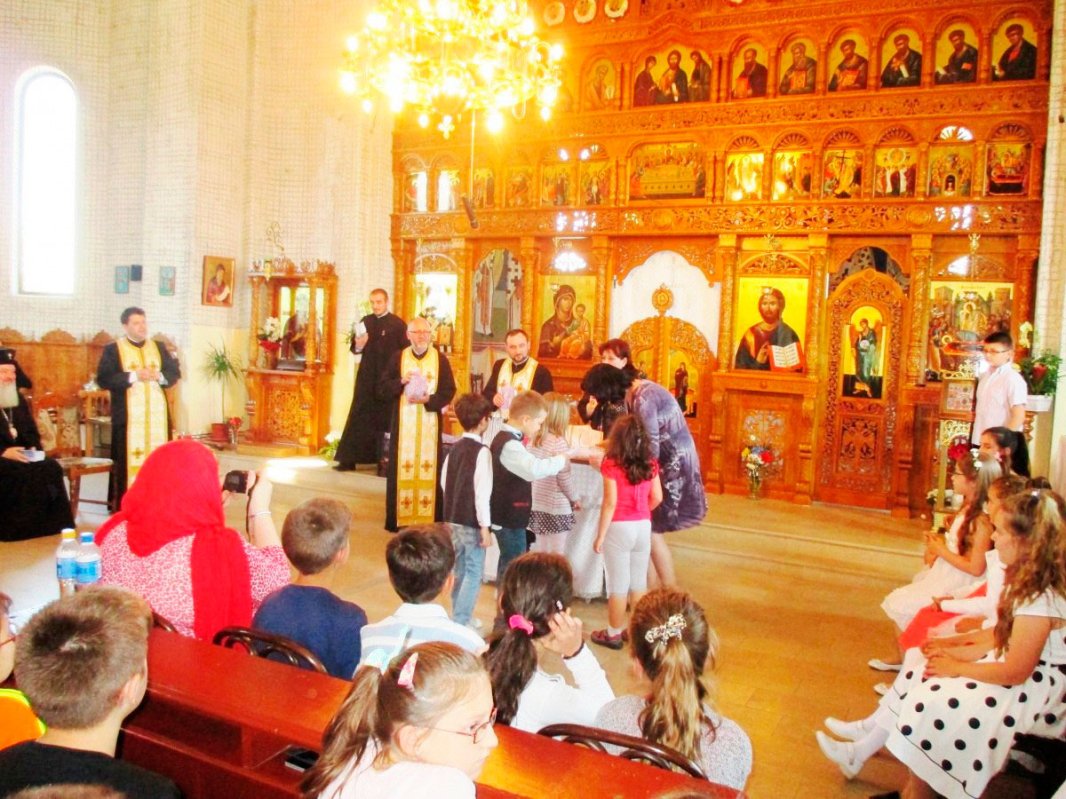 Festivitate de premiere la concursul „Hristos, ajutorul meu” 58626