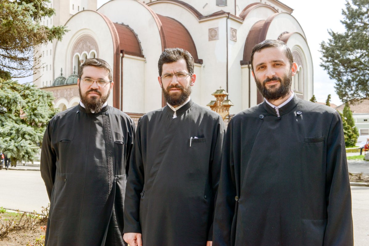 Integrarea tinerilor din Orăștie în viața Bisericii 58674