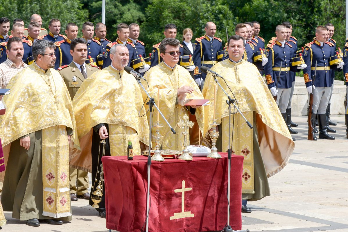 Ziua Eroilor serbată în Bucureşti 58664