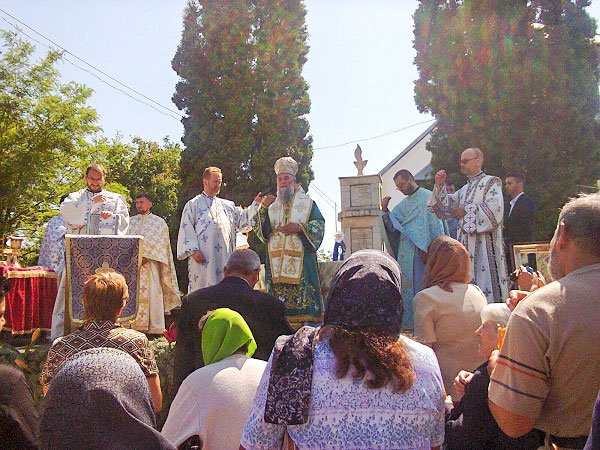 Liturghii arhierești și comemorări ale eroilor 58575