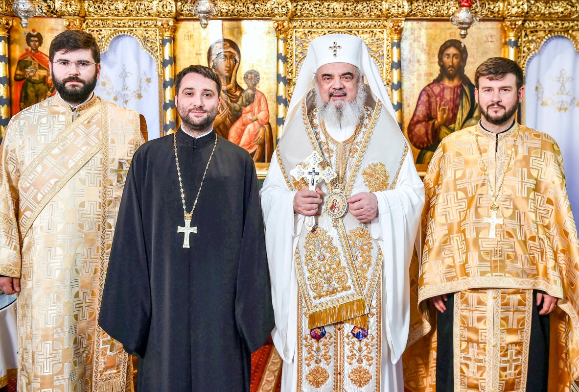 Promovarea în treaptă, „nou altar de jertfă” 58597