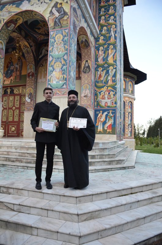 Cine-și uită credința și istoria neamului nu are viitor 58545