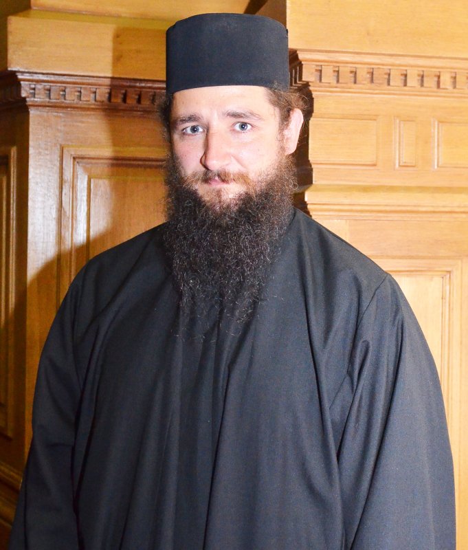 La răscruce de realități 58463